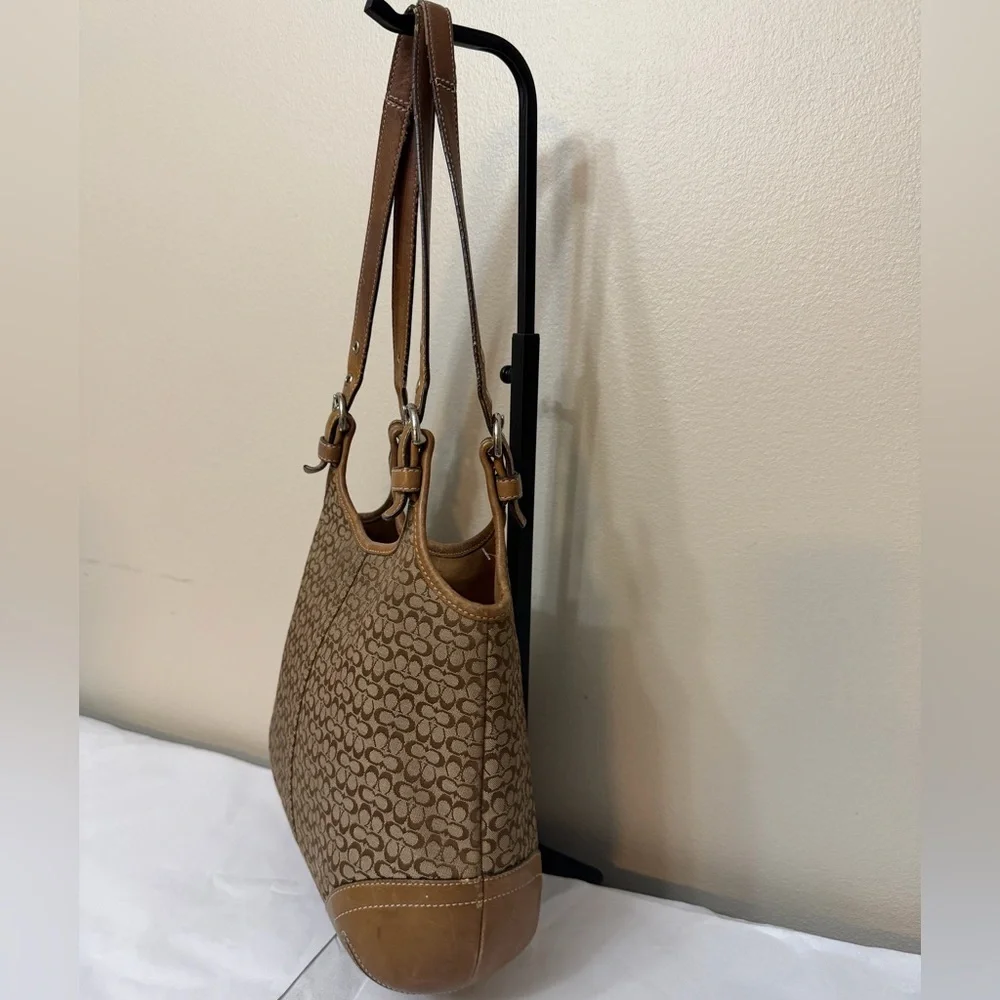 Coach Y2K Soho Mini-Signature Slim Hobo khaki doe brown #7025